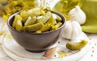 Огірки солоні